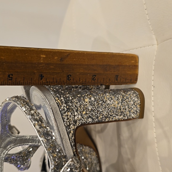 KATE Spade Glitter Miya Silver Cinderella 8 Sandals Heels Rhinestone Shoes NEW - Picture 9 of 13